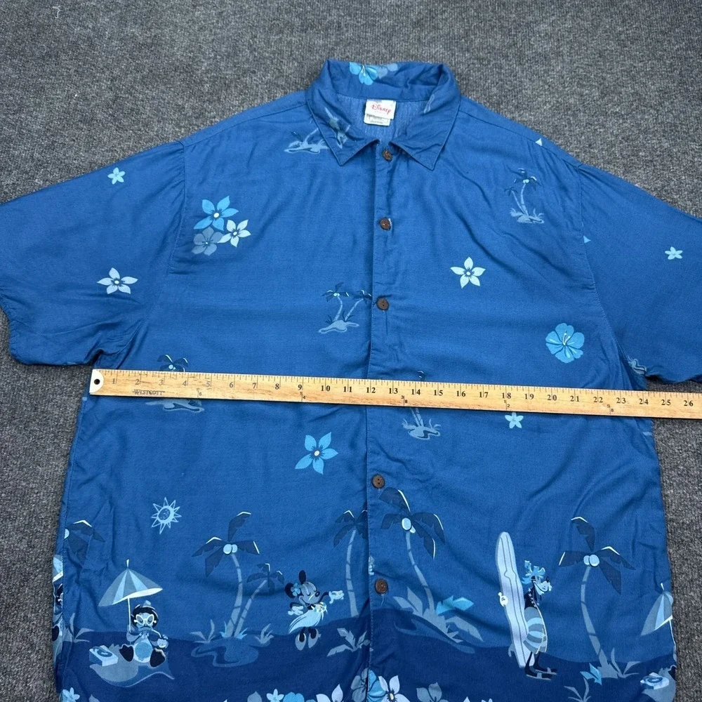 Disney Hawaiian Shirt Mens Size Large Blue AOP Button Up Donald Goofy‎ Minnie